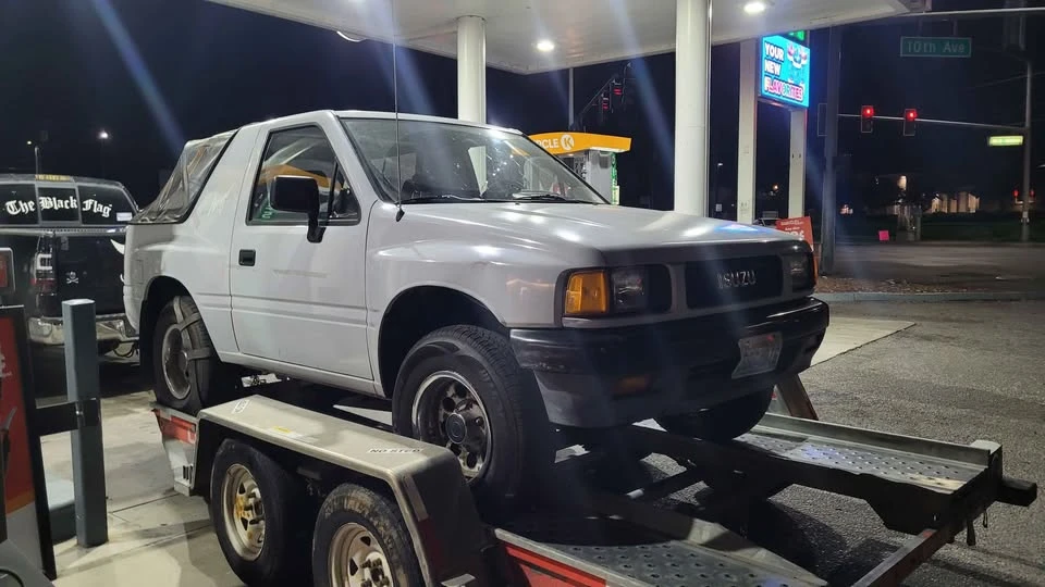 1989 Isuzu - Image 7 of 12
