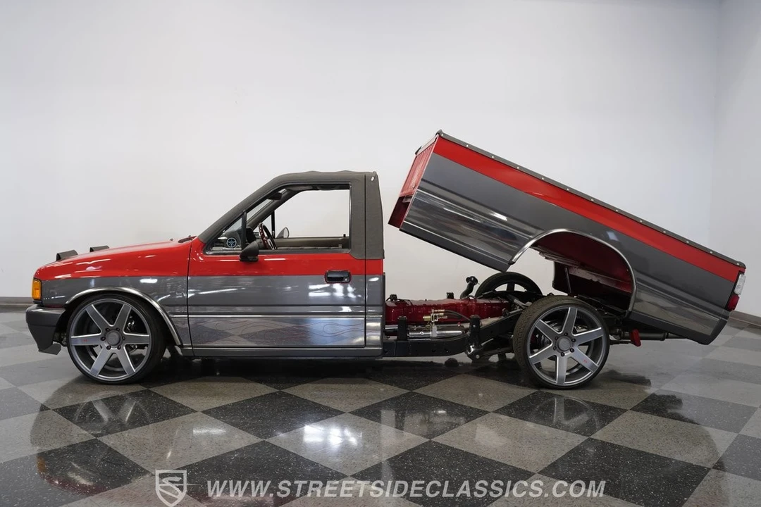 1989 Isuzu Elf - Image 24 of 31