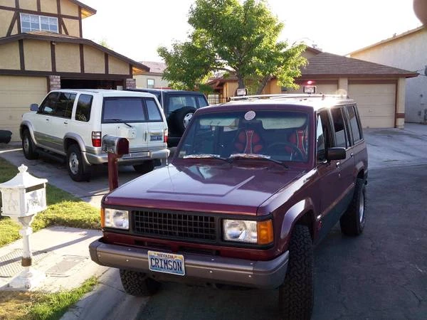 1989 Isuzu Trooper - Image 8 of 9
