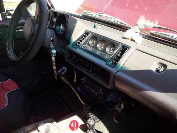 1989 Isuzu Trooper - Image 2 of 9
