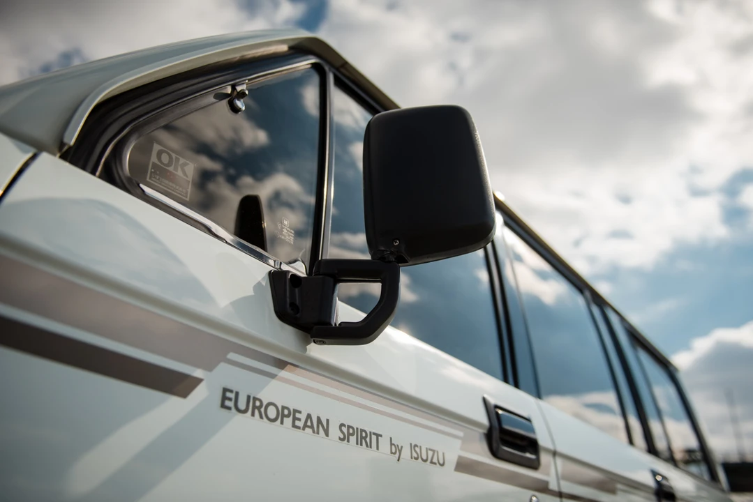 1989 Isuzu Trooper - Image 19 of 31