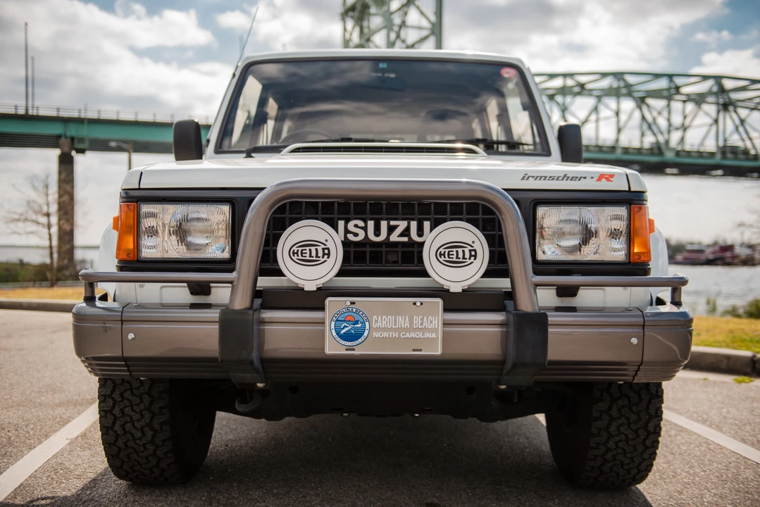 1989 Isuzu Trooper - Image 6 of 31