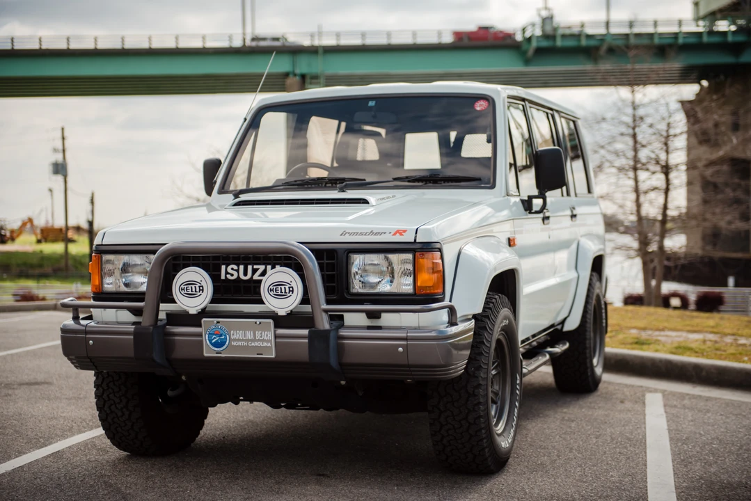 1989 Isuzu Trooper - Image 3 of 31