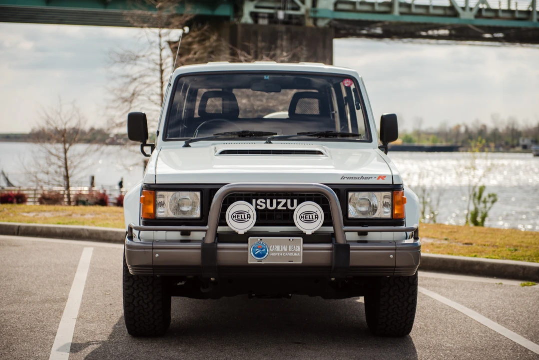 1989 Isuzu Trooper - Image 5 of 31