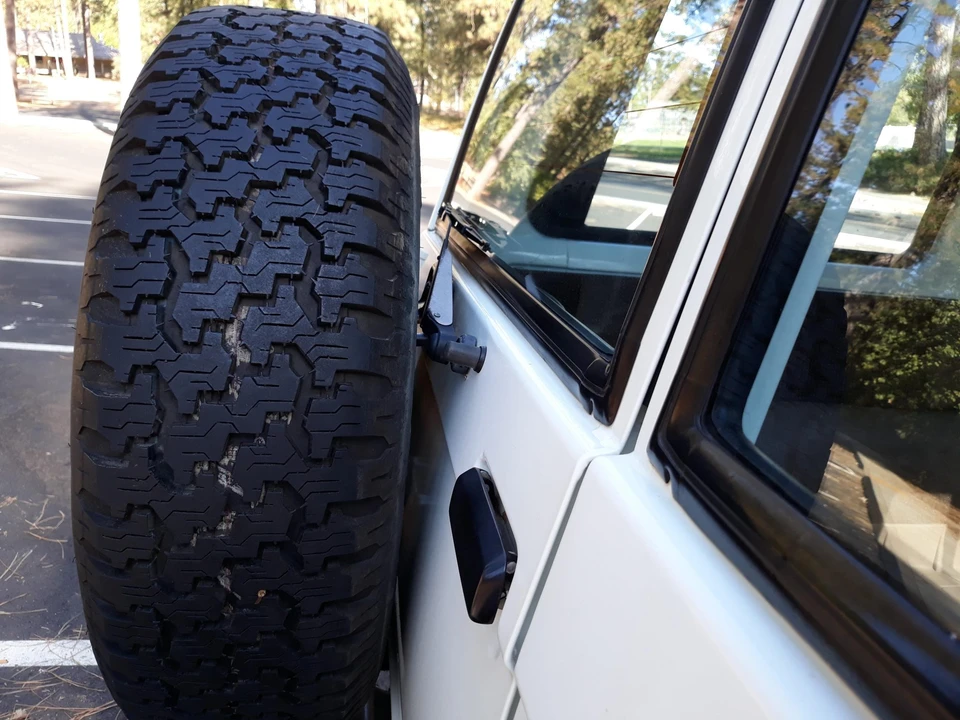 1989 Isuzu Trooper - Image 22 of 31