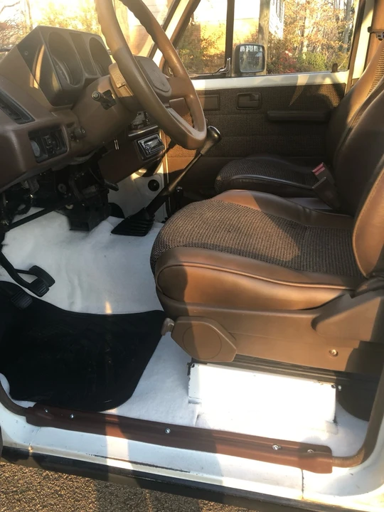 1989 Isuzu Trooper - Image 13 of 27