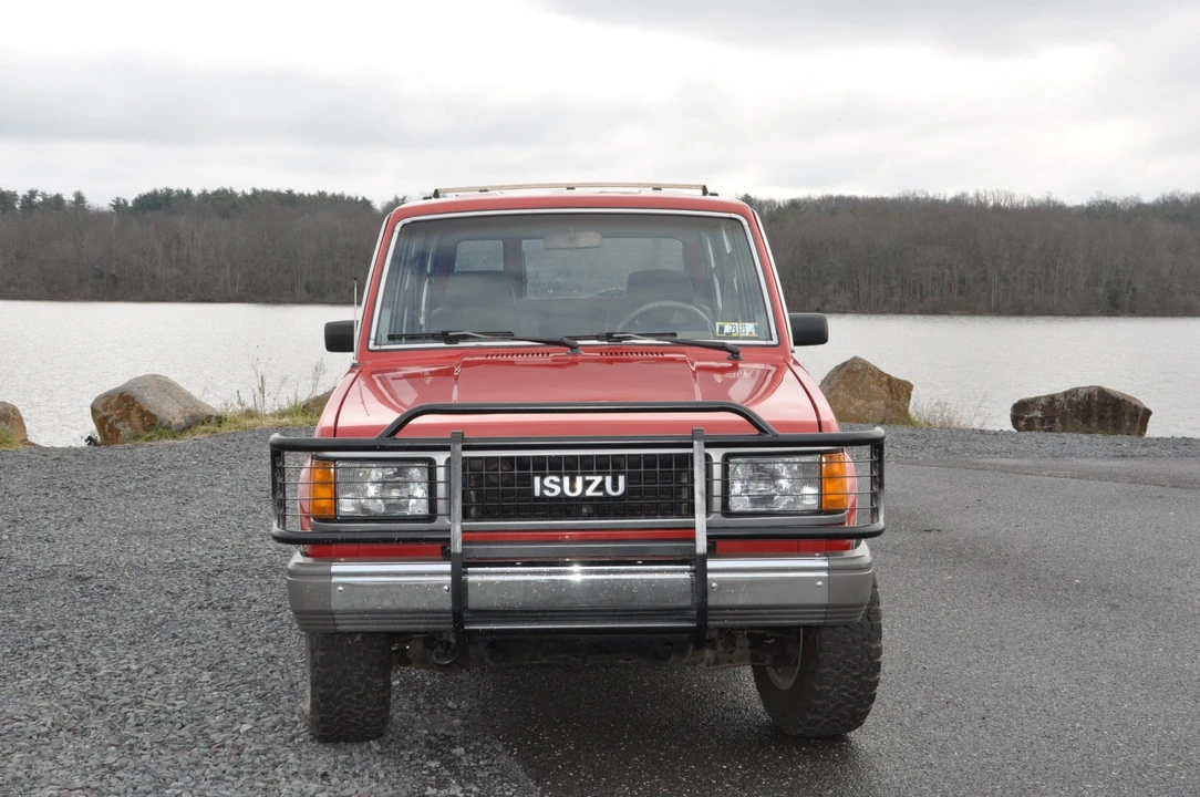 1989 Isuzu Trooper - Image 14 of 31