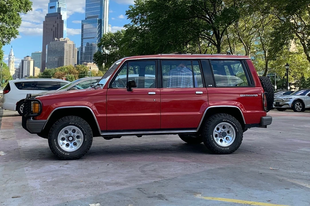 1989 Isuzu Trooper - Image 11 of 31