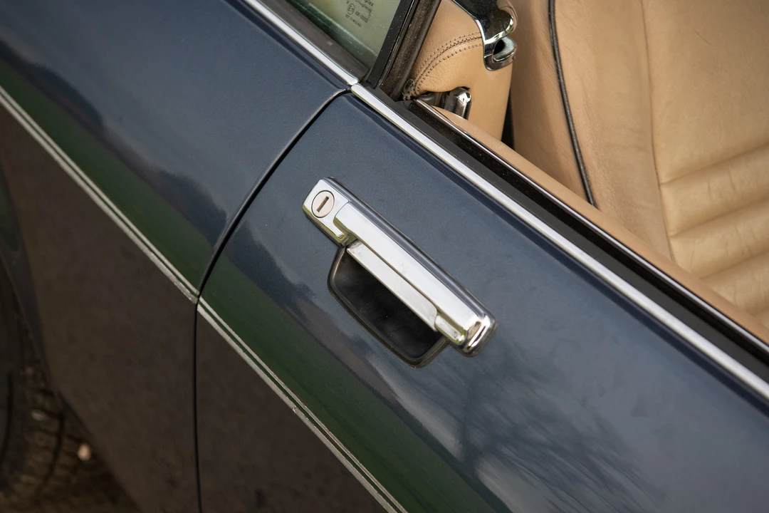 1989 Jaguar XJS Convertible - Image 28 of 31