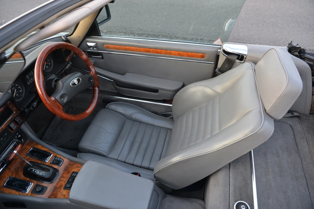 1989 Jaguar XJS Convertible - Image 25 of 31