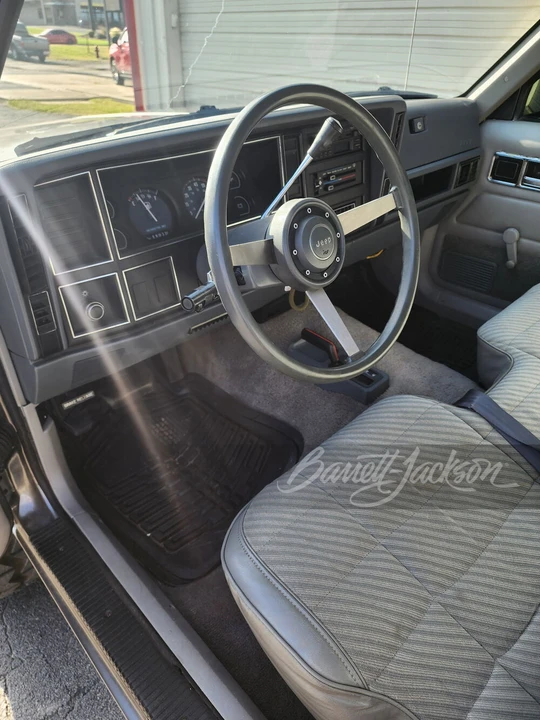 1989 Jeep Comanche - Image 6 of 9