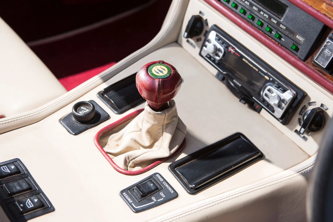 1989 Jaguar XJS Convertible - Image 15 of 29