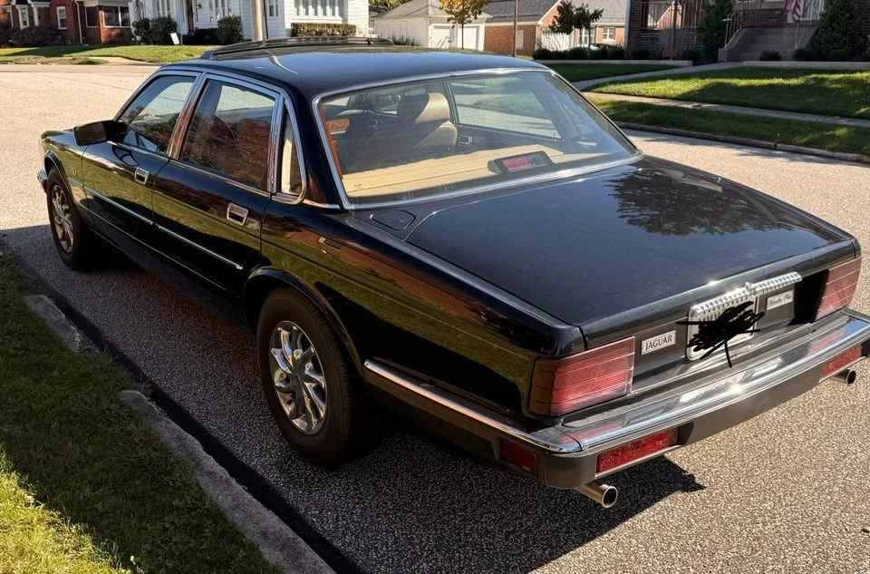 1989 Jaguar XJ40 XJ - Image 4 of 9