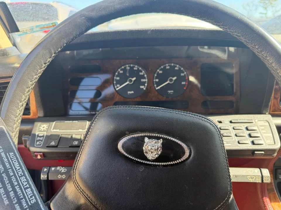 1989 Jaguar XJ - Image 7 of 11