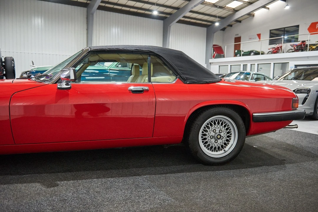 1989 Jaguar XJS Convertible - Image 19 of 30