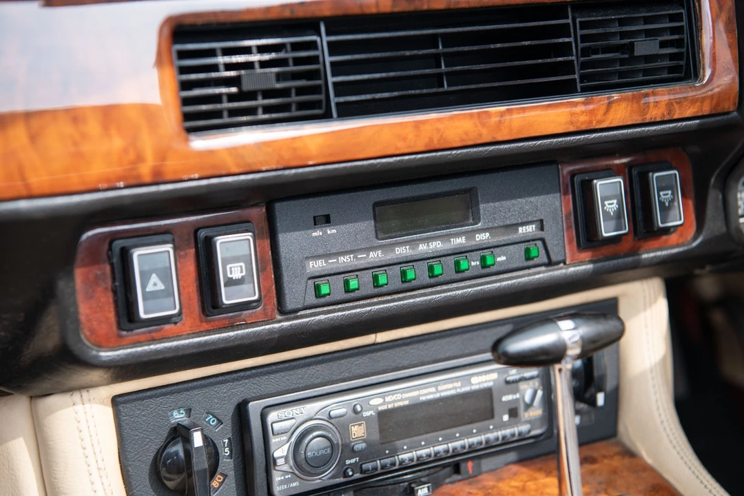 1989 Jaguar XJS Convertible - Image 27 of 30
