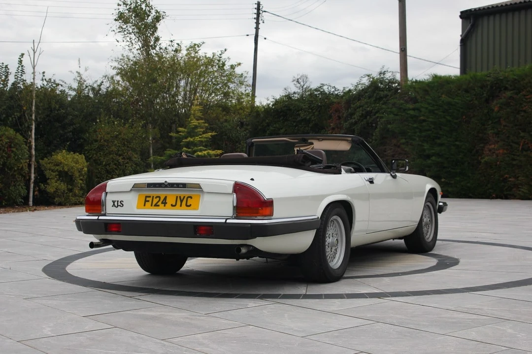 1989 Jaguar XJS Convertible - Image 15 of 30