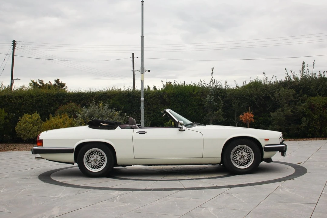 1989 Jaguar XJS Convertible - Image 10 of 30