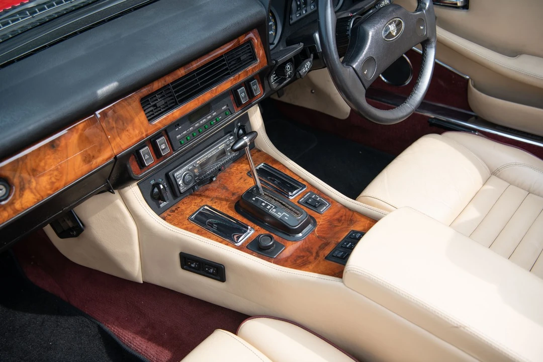 1989 Jaguar XJS Convertible - Image 25 of 30