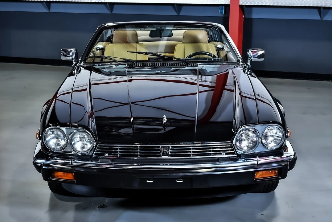 1989 Jaguar XJS Convertible - Image 2 of 30