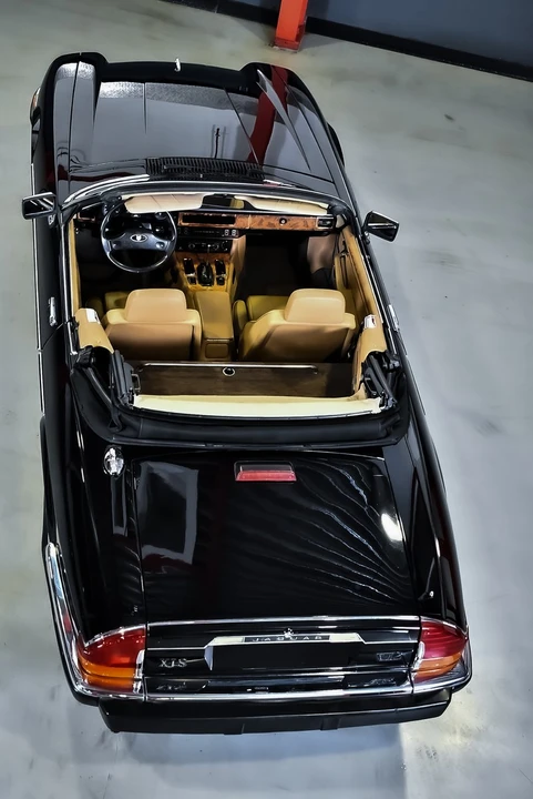 1989 Jaguar XJS Convertible - Image 17 of 30