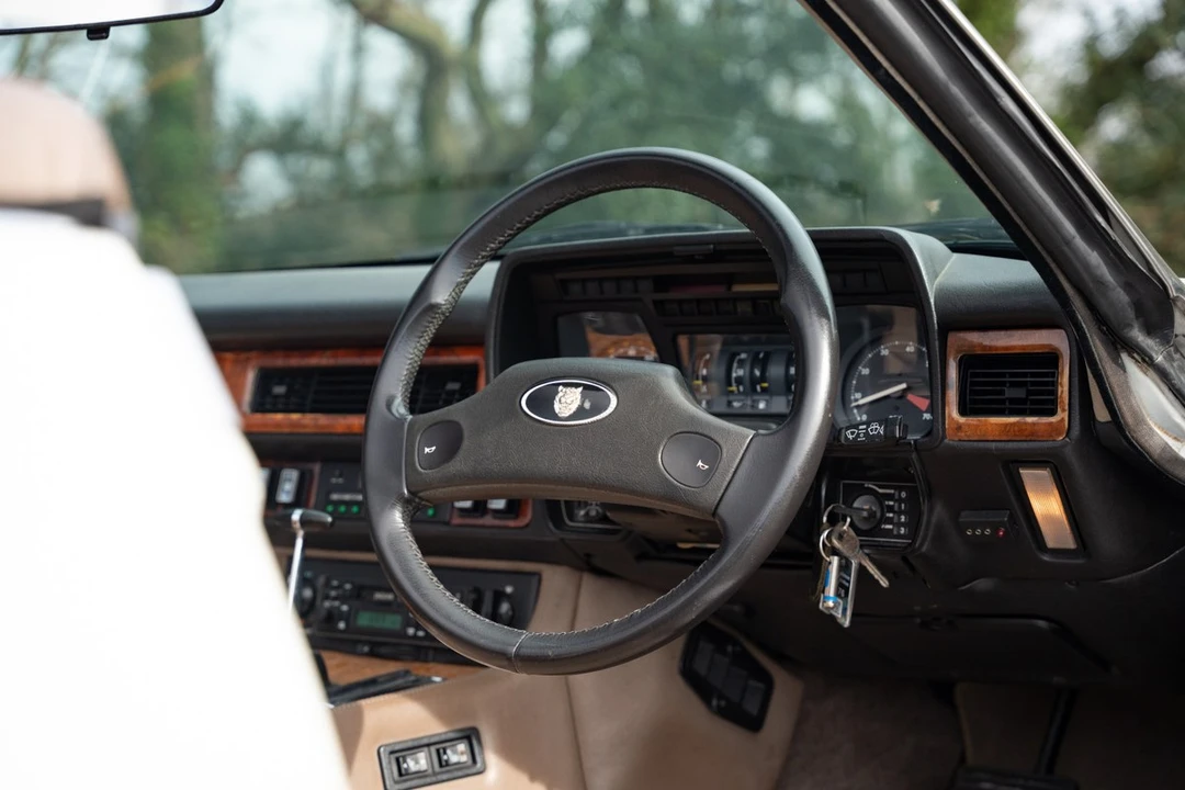 1989 Jaguar XJS Pre-Facelift V12 - Image 24 of 30