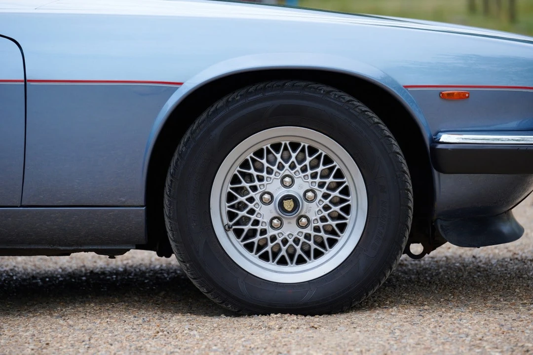 1989 Jaguar XJS Convertible - Image 29 of 30
