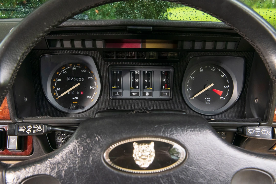 1989 Jaguar XJS Convertible - Image 12 of 21