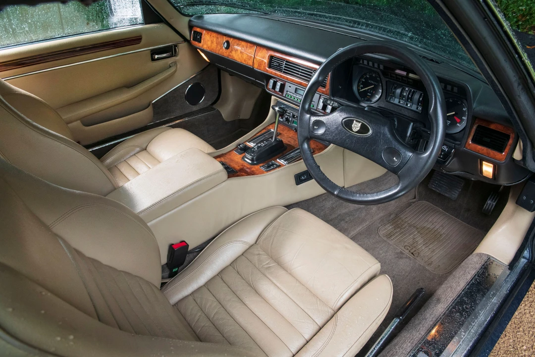 1989 Jaguar XJS Convertible - Image 14 of 21