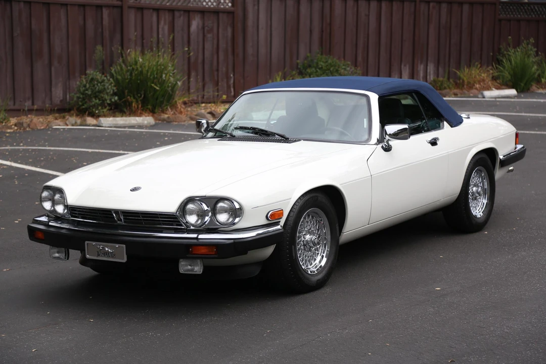 1989 Jaguar XJS Convertible - Image 2 of 31