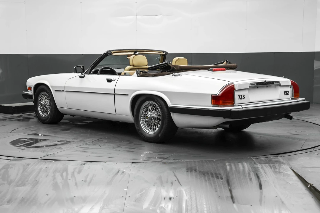 1989 Jaguar XJS Convertible - Image 11 of 31