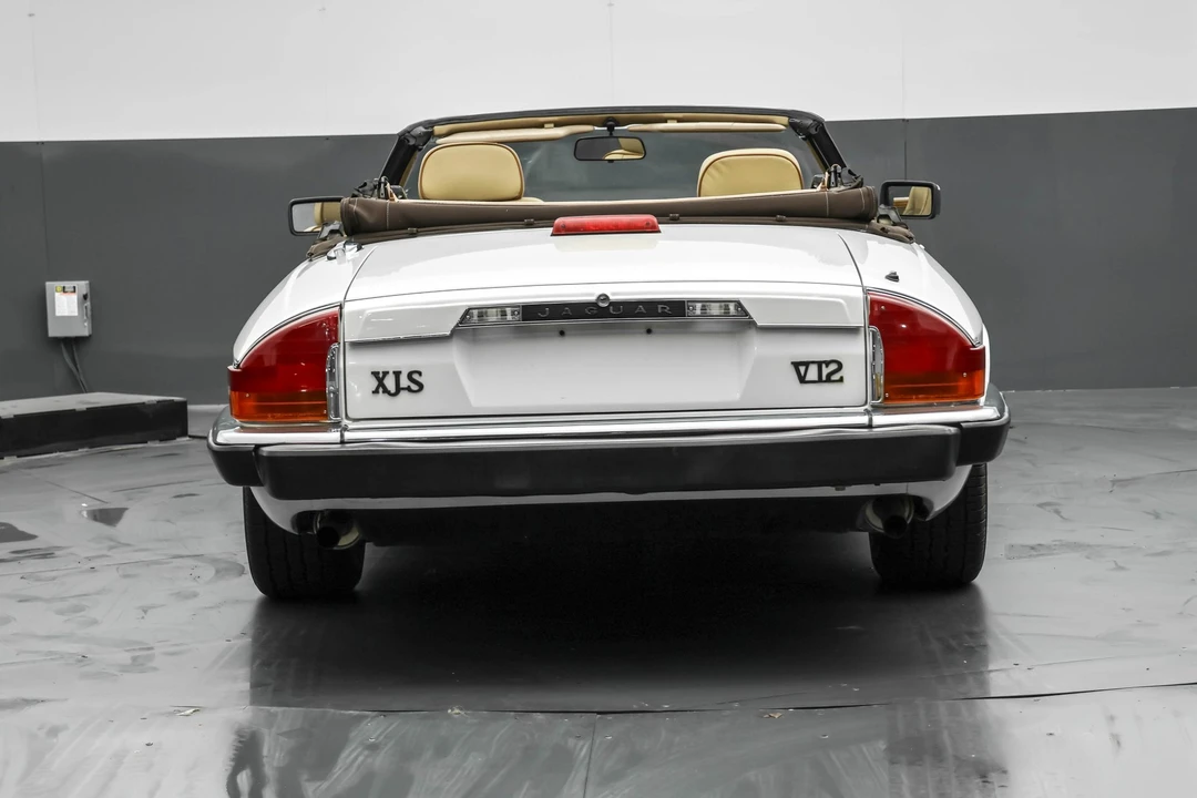 1989 Jaguar XJS Convertible - Image 12 of 31