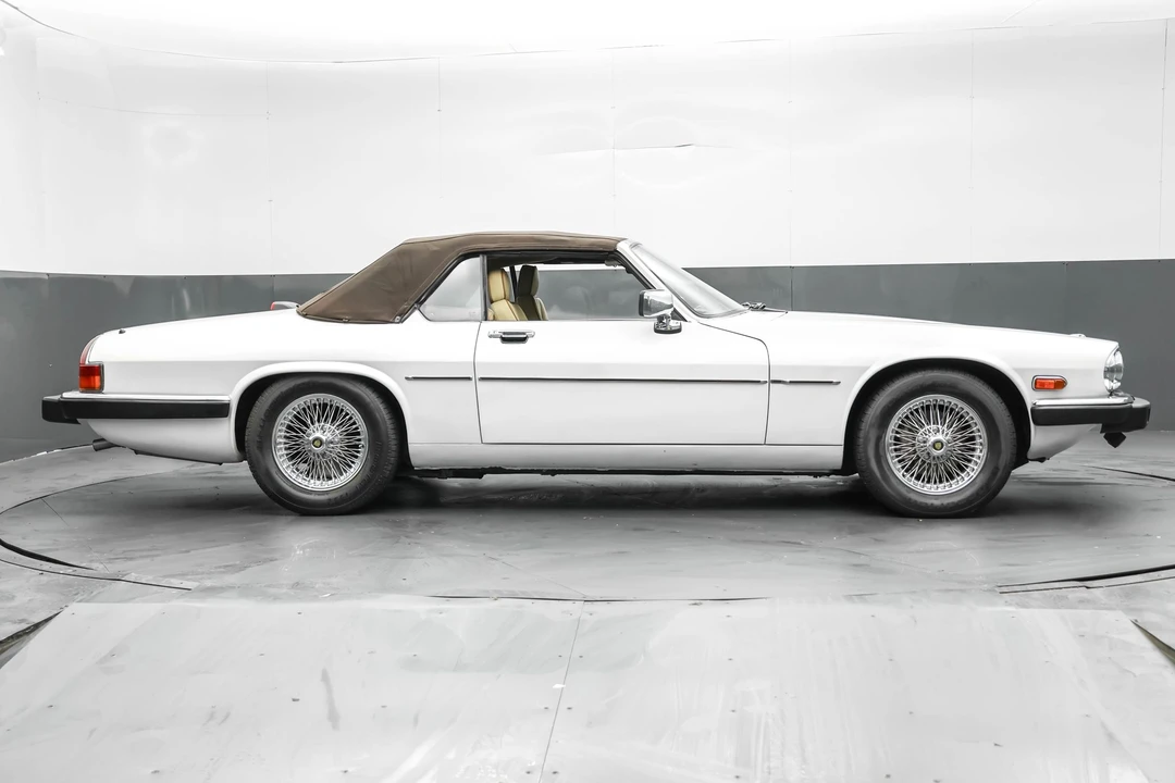 1989 Jaguar XJS Convertible - Image 7 of 31