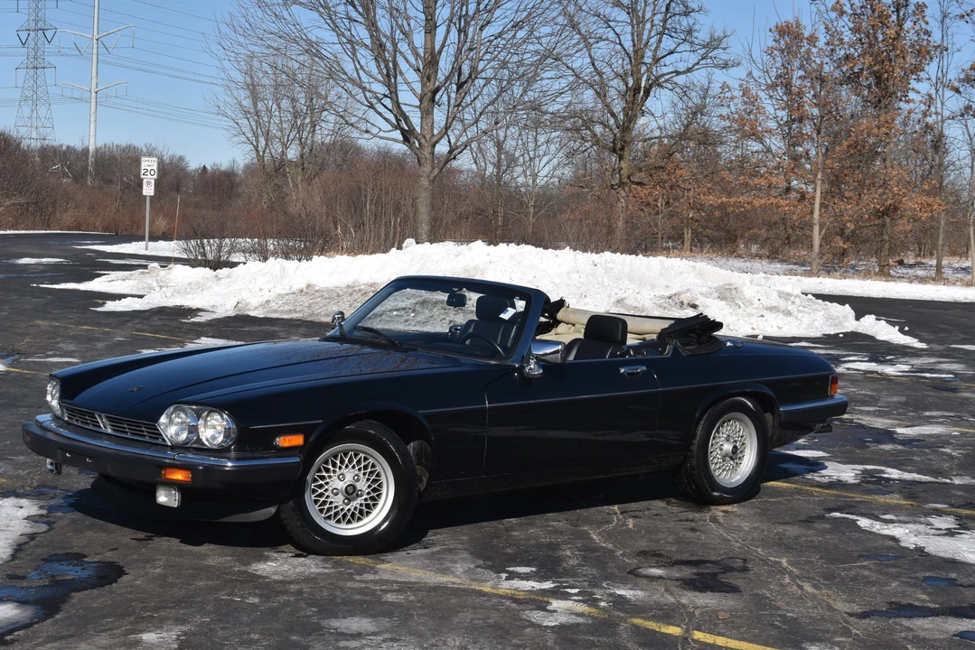 1989 Jaguar XJS Convertible - Image 2 of 31