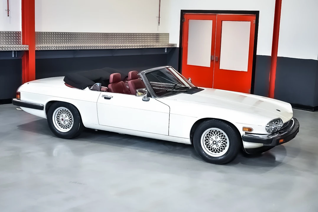 1989 Jaguar XJS Convertible - Image 15 of 31