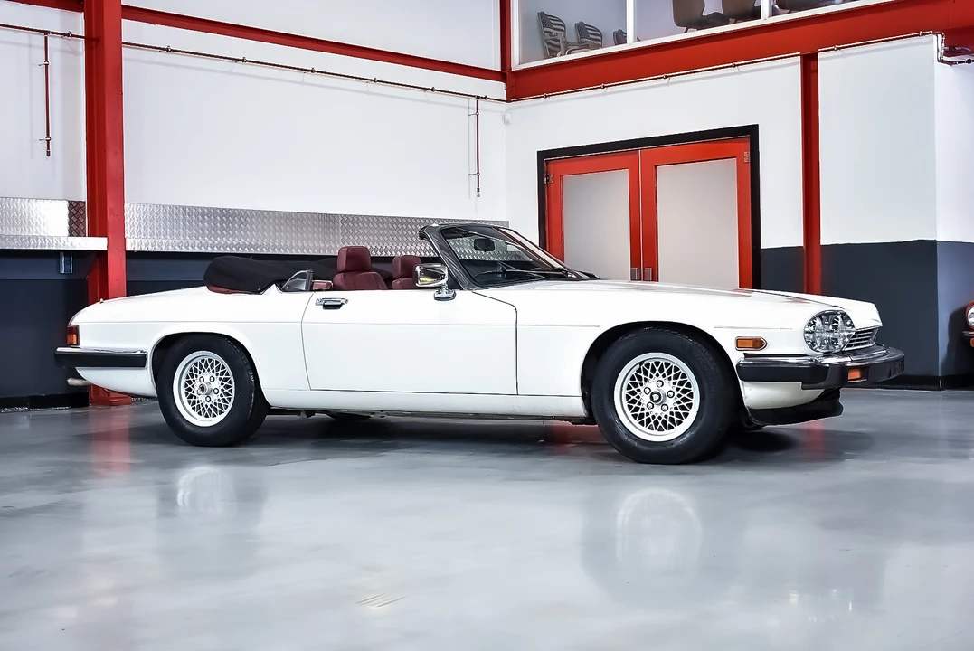 1989 Jaguar XJS Convertible - Image 16 of 31