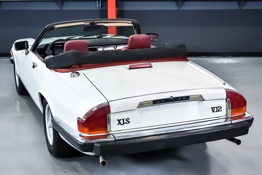 1989 Jaguar XJS Convertible - Image 8 of 31