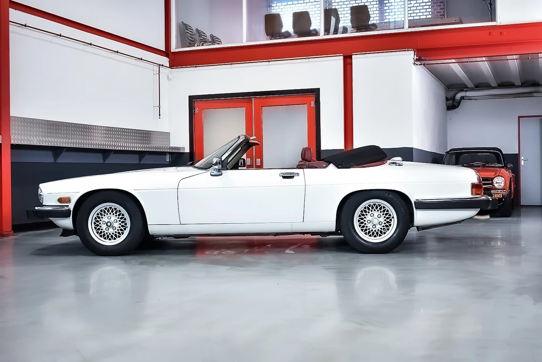 1989 Jaguar XJS Convertible - Image 10 of 31