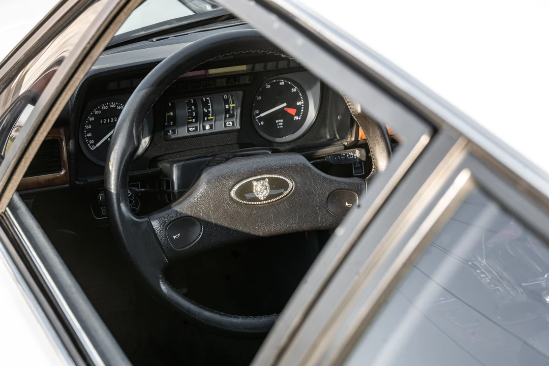 1989 Jaguar XJS Pre-Facelift V12 - Image 13 of 17