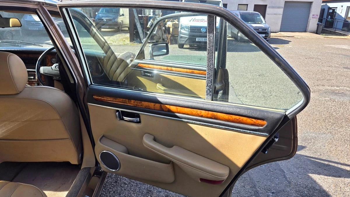 1989 Jaguar XJ Series 3 - Image 20 of 30