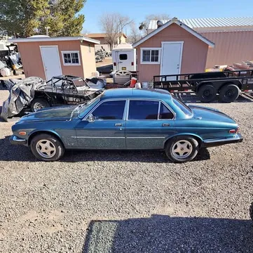 1989 Jaguar XJ Super V8 Sedan