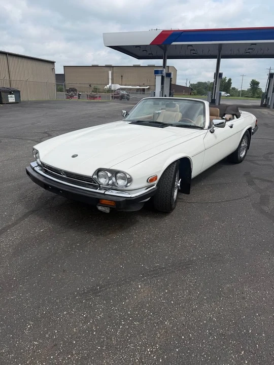 1989 Jaguar XJS Convertible - Image 2 of 20