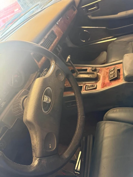 1989 Jaguar XJS Convertible - Image 2 of 4