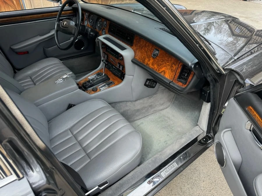 1989 Jaguar XJ Series 3 - Image 25 of 31