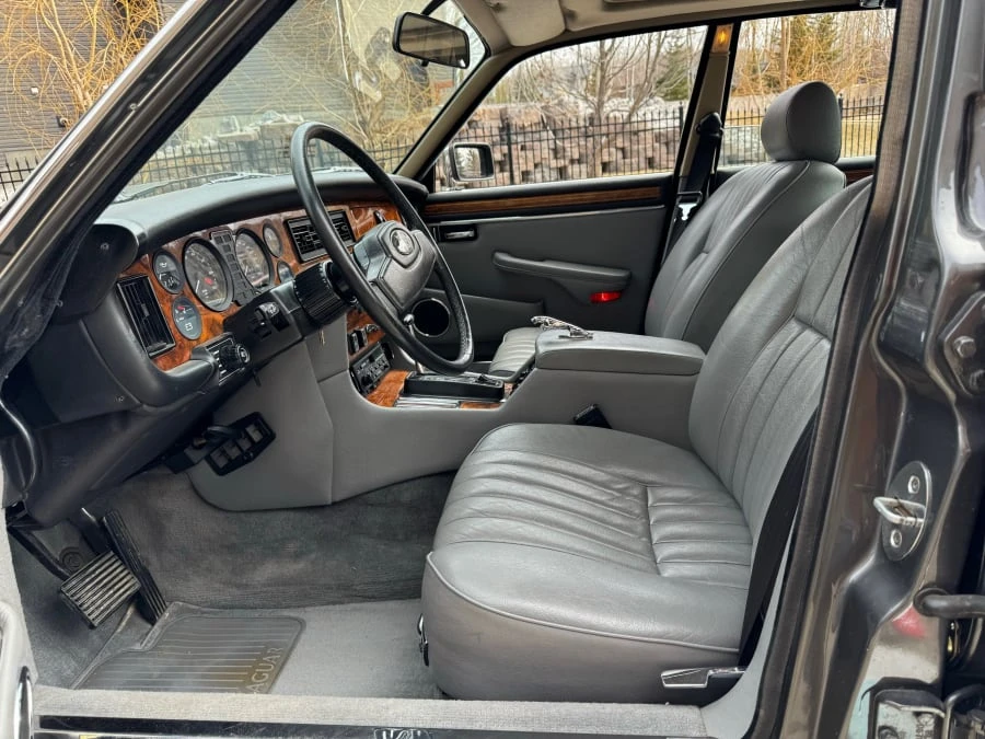 1989 Jaguar XJ Series 3 - Image 18 of 31