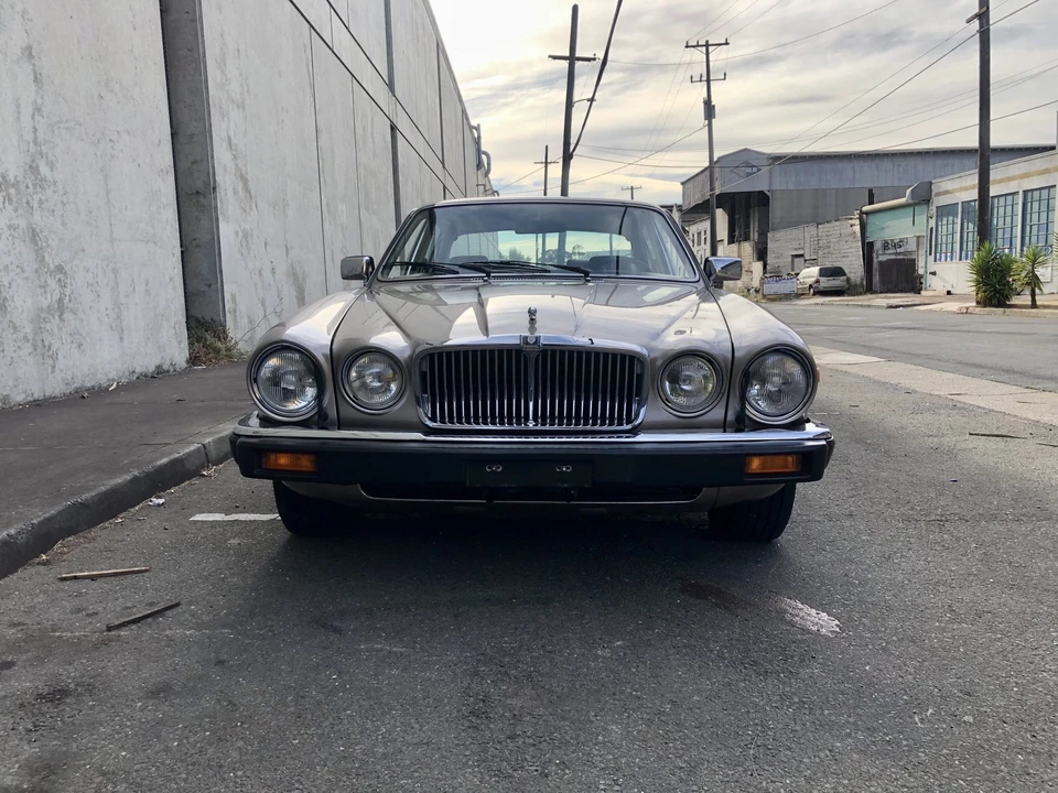 1989 Jaguar XJ Series 3 - Image 18 of 31
