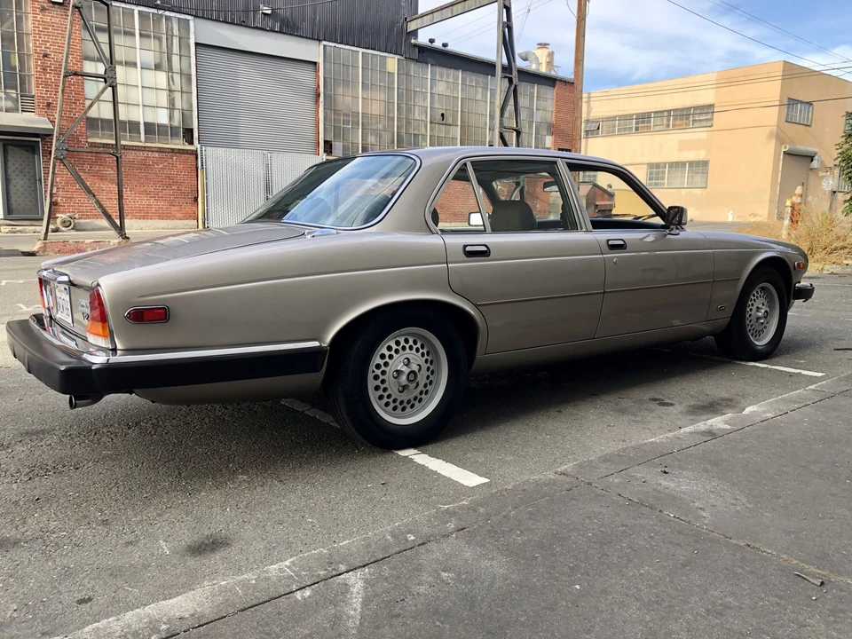 1989 Jaguar XJ Series 3 - Image 15 of 31