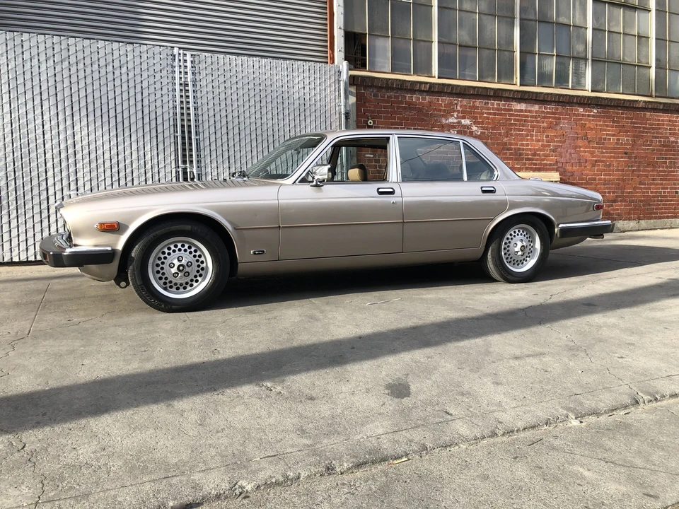 1989 Jaguar XJ Series 3 - Image 6 of 31