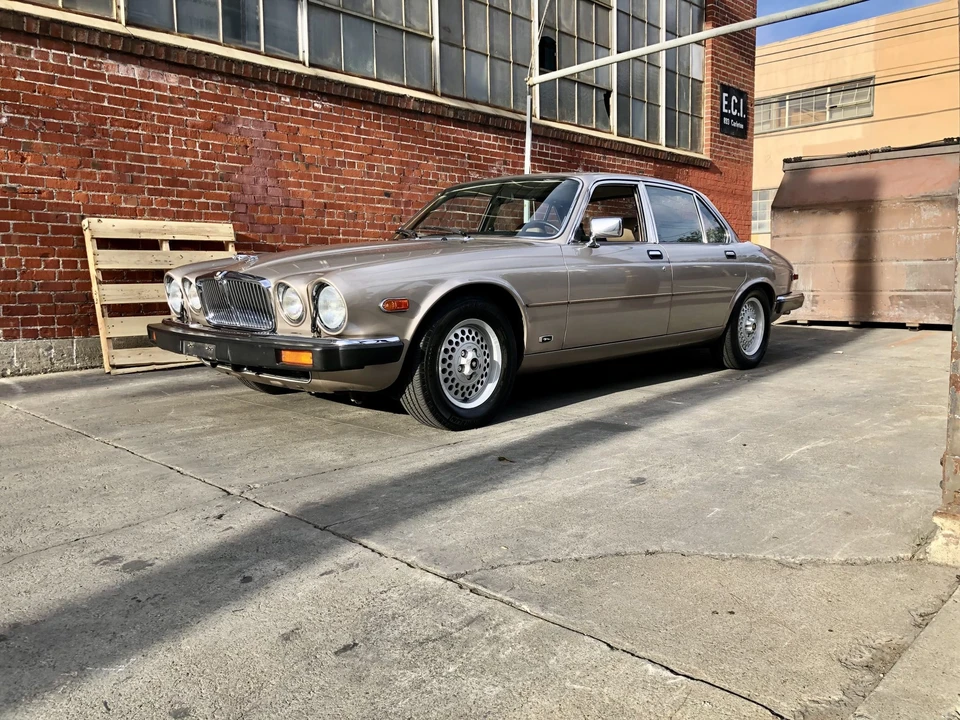 1989 Jaguar XJ Series 3 - Image 23 of 31