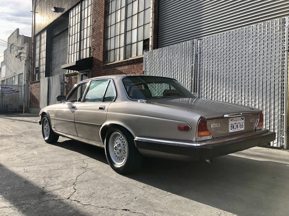 1989 Jaguar XJ Series 3 - Image 9 of 31